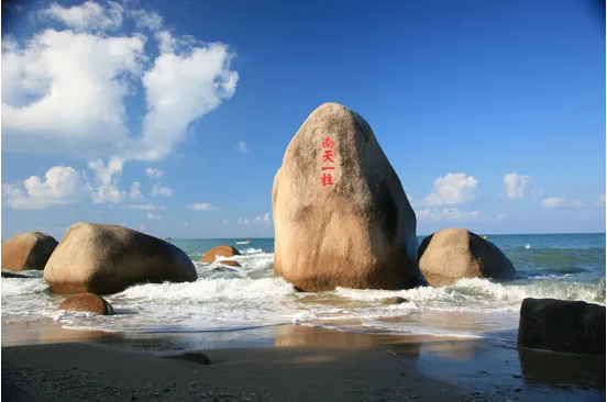 化身藍(lán)海衛(wèi)士，守護(hù)三亞海濱丨盈峰環(huán)境首個(gè)“海域保潔”項(xiàng)目正式簽約進(jìn)場(chǎng)